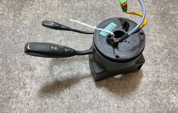 Mercedes-Benz Sprinter W906 Wiper turn signal indicator stalk/switch A9065402345