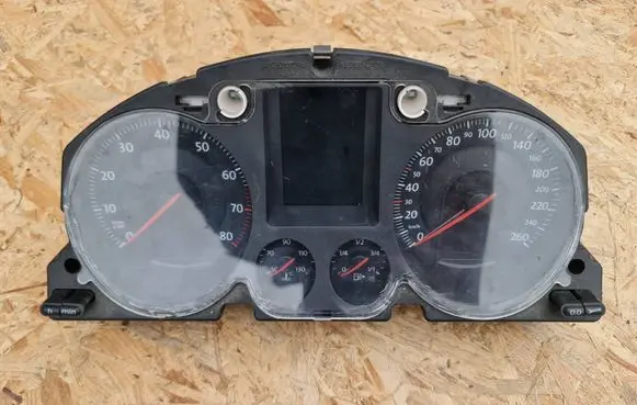 Volkswagen PASSAT B6 Speedometer (instrument cluster)