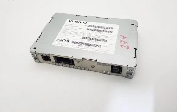 Head unit multimedia control