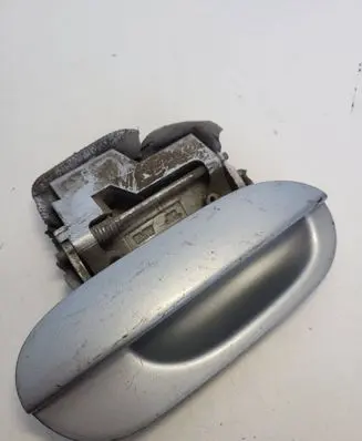 BMW 5 E39 Rear door check strap stopper 5122824565