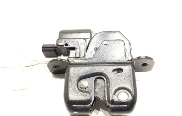 Renault Megane III Tailgate exterior lock 905030005R