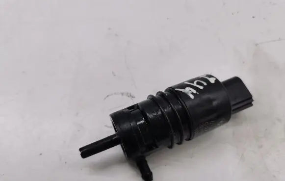 BMW X5 E70 Windscreen/windshield washer pump 6934160