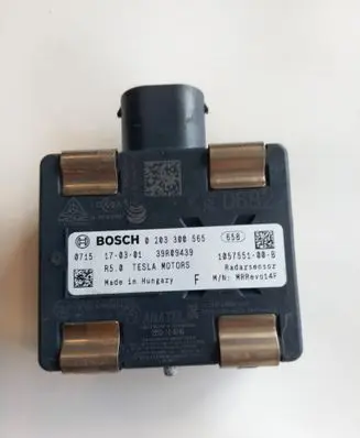 Tesla Model X Distronic sensor radar 105755100B