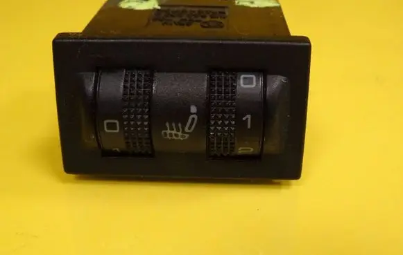 Skoda Octavia Mk1 (1U) Seat heating switch 1U6963563A