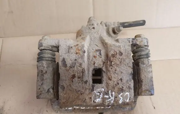 KIA Sorento Rear brake caliper
