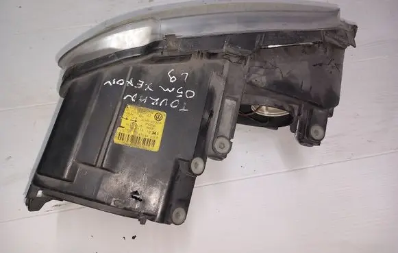 Volkswagen Touran I Headlight/headlamp