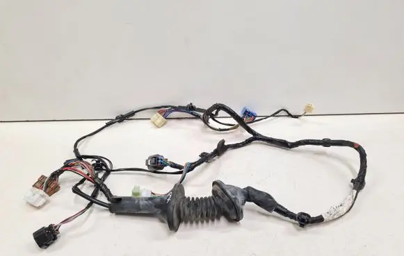 Mitsubishi Outlander Front door wiring loom 8512A465