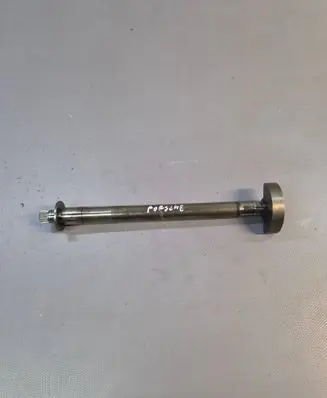 Porsche Cayenne (9Y0 9Y3) Balance shaft 06M103303G 06M103332J