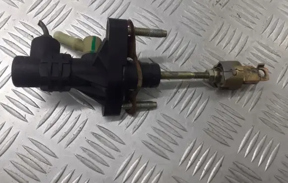 Toyota Corolla Verso E121 Clutch release bearing slave cylinder 