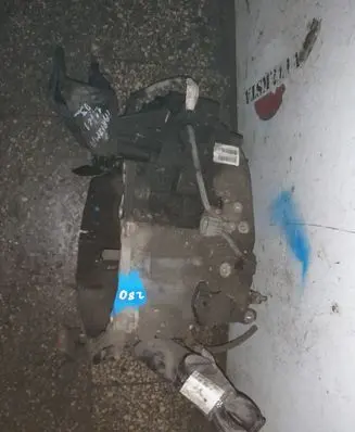 Mitsubishi Carisma Manual 5 speed gearbox MR915425 143M56L2