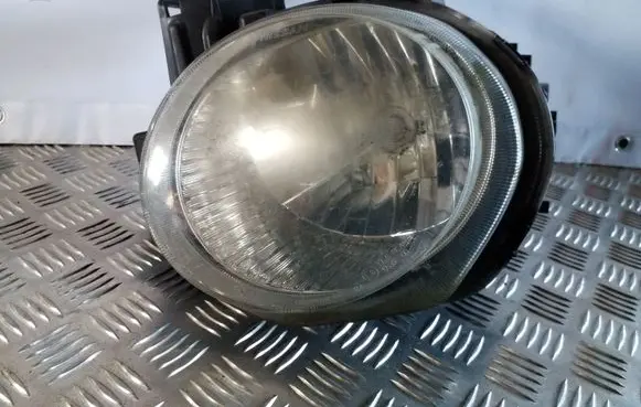 Nissan Juke I F15 Headlight/headlamp