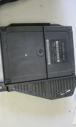 Mercedes-Benz E W210 Comfort/convenience module 2108203826