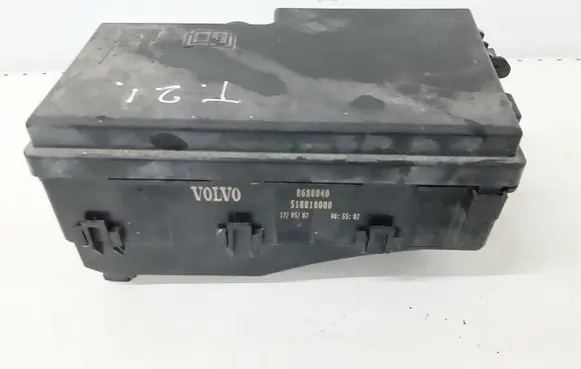 Volvo V50 Fuse box set 8688040