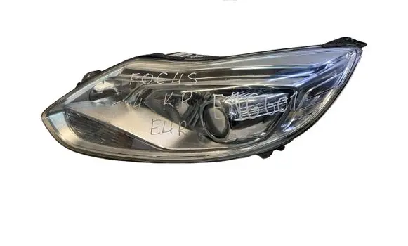 Ford Focus Headlight/headlamp CM5813D155BA A70525700DG
