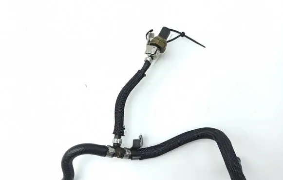 Mercedes-Benz E W212 Fuel pressure sensor A6510703981 A0043421619 A0043421618