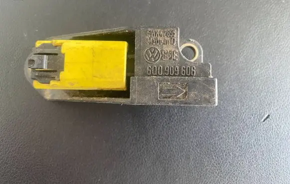 Seat Ibiza IV (6J,6P) Airbag deployment crash/impact sensor 6Q0909606 18030606 02310DCFY453