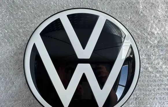 Volkswagen ID. Buzz Manufacturer badge logo/emblem 1T3853601