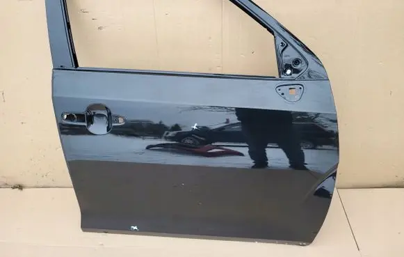 Suzuki Ignis Front door