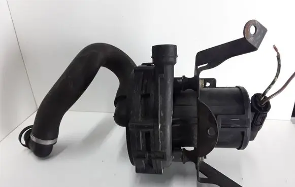 BMW X5 E53 Secondary air pump 72216665