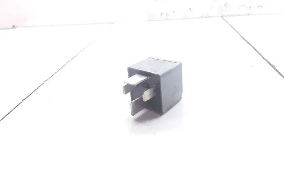 Land Rover Defender Other relay 5M5T14B192EA V23136J4X62