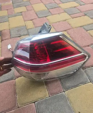Nissan X-Trail T32 Tailgate rear/tail lights A049628 22017939