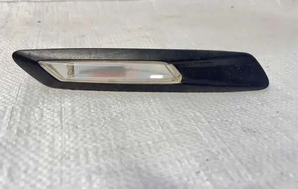 BMW 5 F10 F11 Front fender indicator light 010387