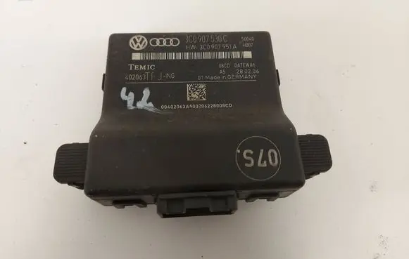 Volkswagen Touran I Gateway control module 3C0907530C