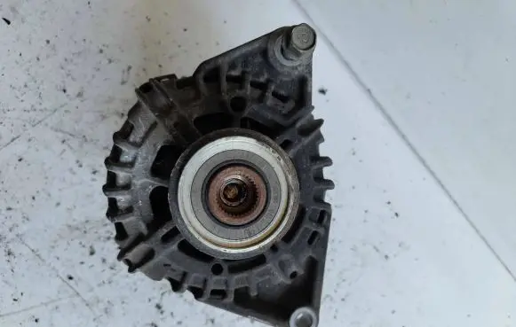 Subaru Outback (BS) Generator/alternator 373002A500