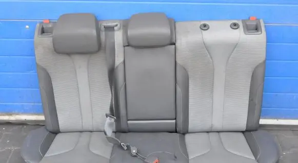 Skoda Enyaq iV Second row seats 