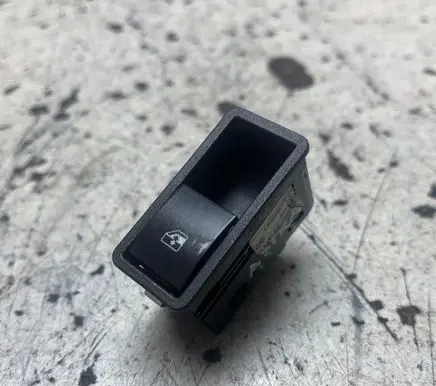 Opel Astra H Electric window control switch 13228711