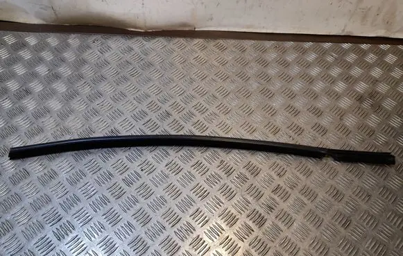 Audi Q7 4M Front door glass trim molding 4M0837479