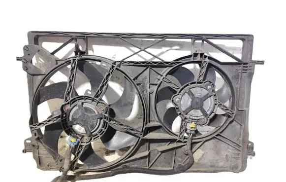 Renault Trafic III (X82) Radiator cooling fan shroud 214818795R 93868359