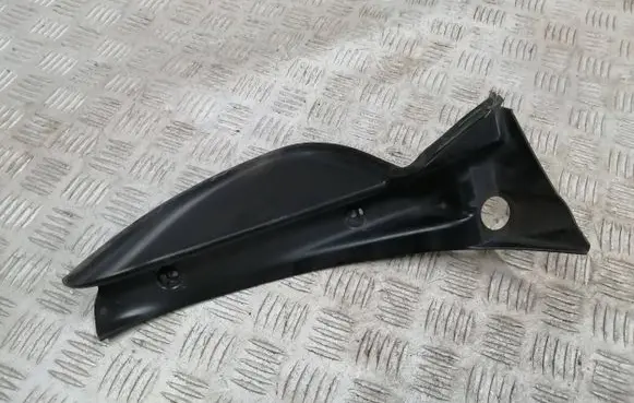 Peugeot 308 Rear/tail light trim molding 9681953180