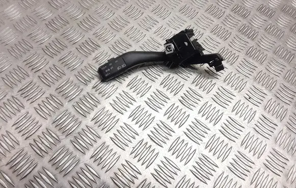 Volkswagen Touran I Indicator stalk 1K0953513A