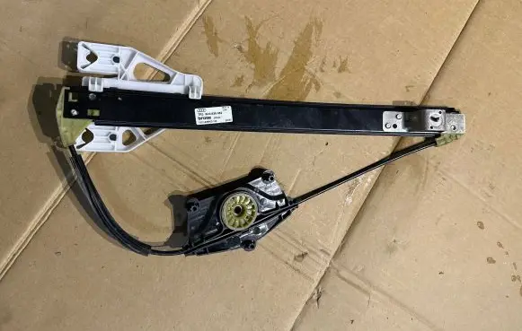 Audi Q3 8U Rear window lifting mechanism without motor 8U0839462 42080 1021928903105