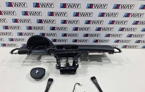 BMW 1 E81 E87 Dashboard 