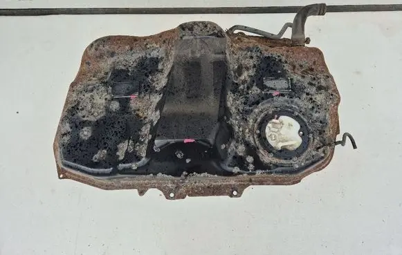Mitsubishi Lancer VIII Fuel tank AUTMIC1007261348