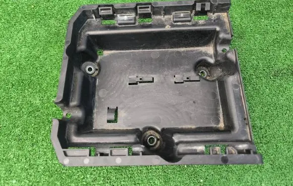 Audi Q7 4M Other engine bay part 4M0907650A