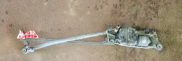 Porsche Cayenne (9PA) Front wiper linkage and motor 7L0955119K 7L0955601