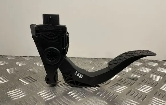 Audi A7 S7 4G Accelerator throttle pedal 8K1723523A