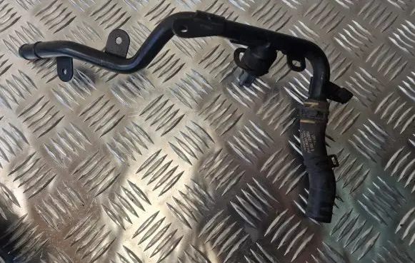 Volkswagen Transporter - Caravelle T5 Engine coolant pipe/hose 7E0121050B 7E0121086B