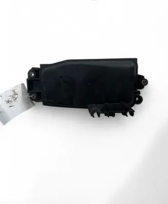 Vacuum air tank