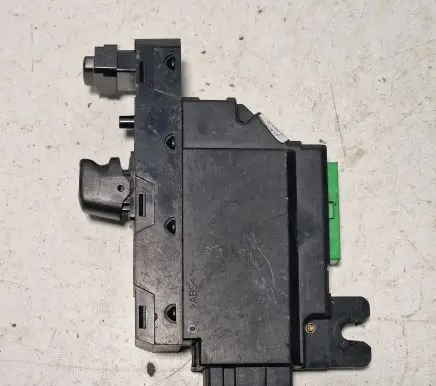 Volvo V70 Electric window control switch 30746075