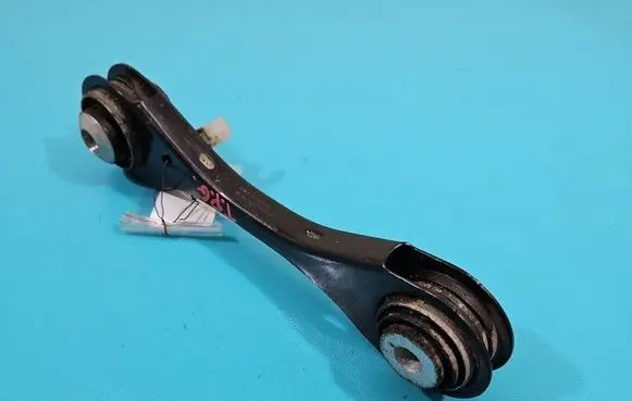 Rear control arm