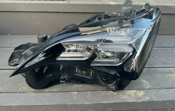 Lexus RC Headlight/headlamp