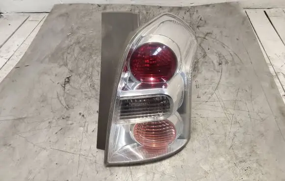 Toyota Corolla Verso AR10 Rear/tail lights