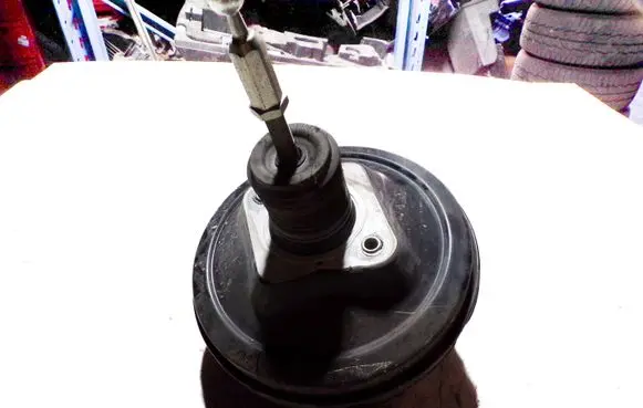 Audi A6 S6 C6 4F Brake booster 4F0612105G