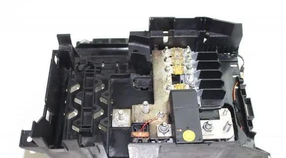 Volkswagen Touareg I Fuse module 7L0937548