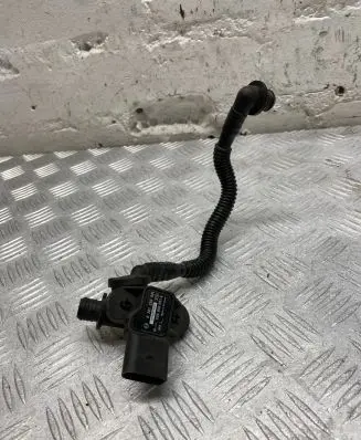 Volkswagen Golf VI Air pressure sensor 036906051G 121220T1551D 0261230081