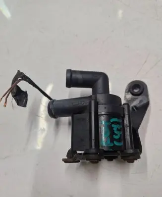 BMW 7 F01 F02 F03 F04 Electric auxiliary coolant/water pump 9230237